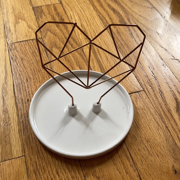 IMM Coxet Wire Ceramic Jewelry Holder - Picture 2 of 3